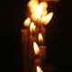 Mehrer brennende Stabkerzen